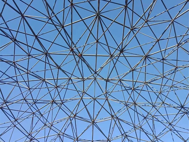 https://www.keruisteel.com/wp-content/uploads/2025/02/steel-grid-2.jpg