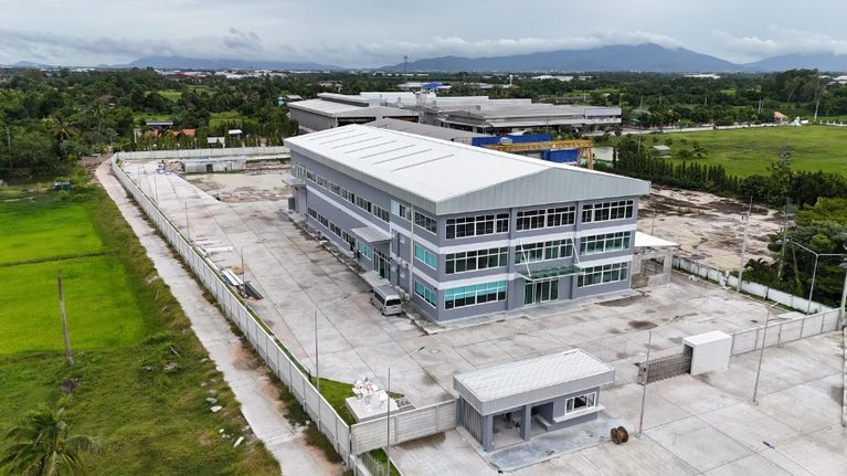 Why Insulating a Steel Building Fails at Joints